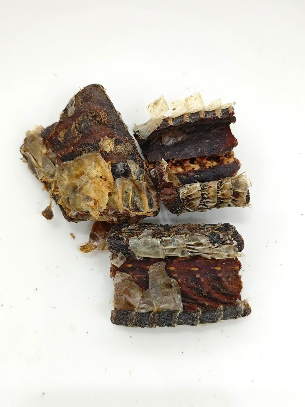 酒烏梢蛇（JiǔWūshāosh&eacute;）